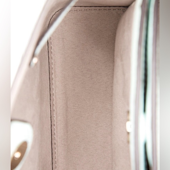 Kate Spade Elegant Light Blue Leather Shoulder Bag - Picture 6 of 7